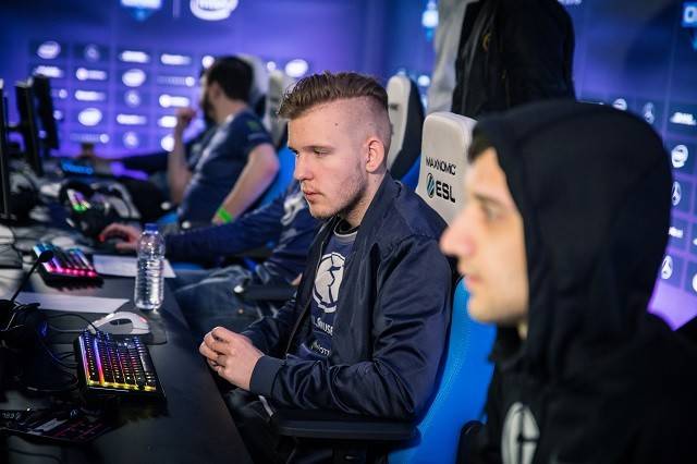 IGL